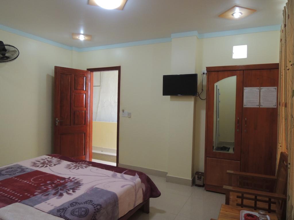 Manh Vuong Hotel Catba Dong Khe Sau Exteriör bild