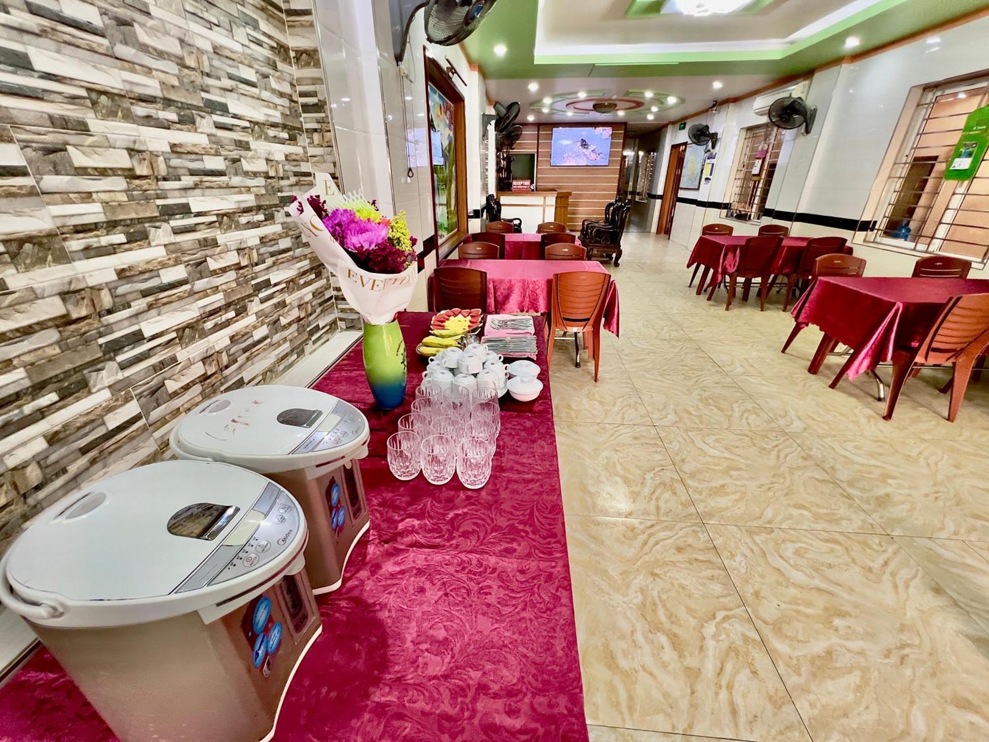 Manh Vuong Hotel Catba Dong Khe Sau Exteriör bild