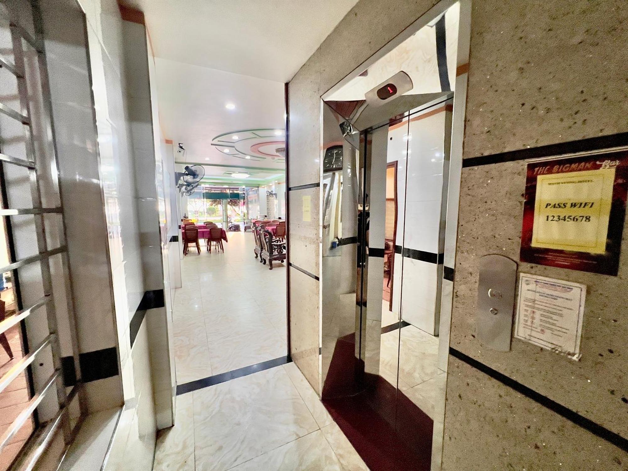 Manh Vuong Hotel Catba Dong Khe Sau Exteriör bild