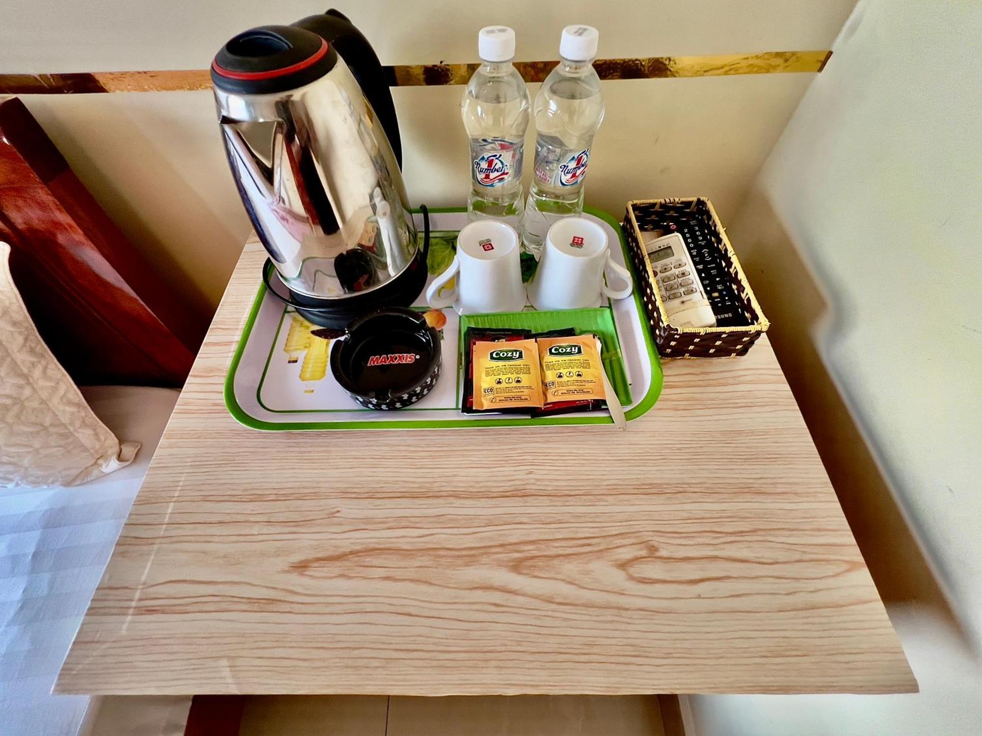 Manh Vuong Hotel Catba Dong Khe Sau Exteriör bild